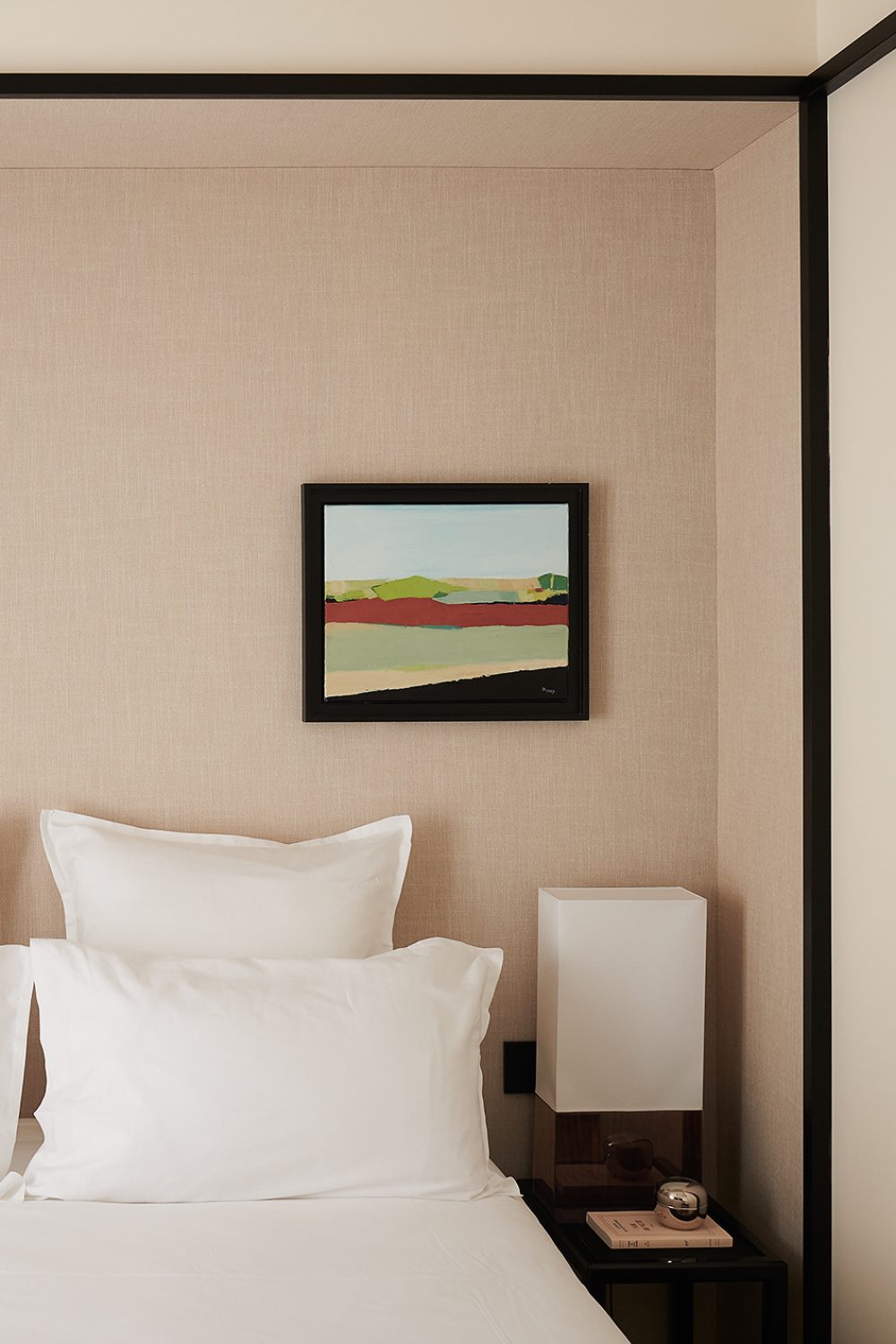 The Signature Room&thinsp;: Your Private Piece of Paris.